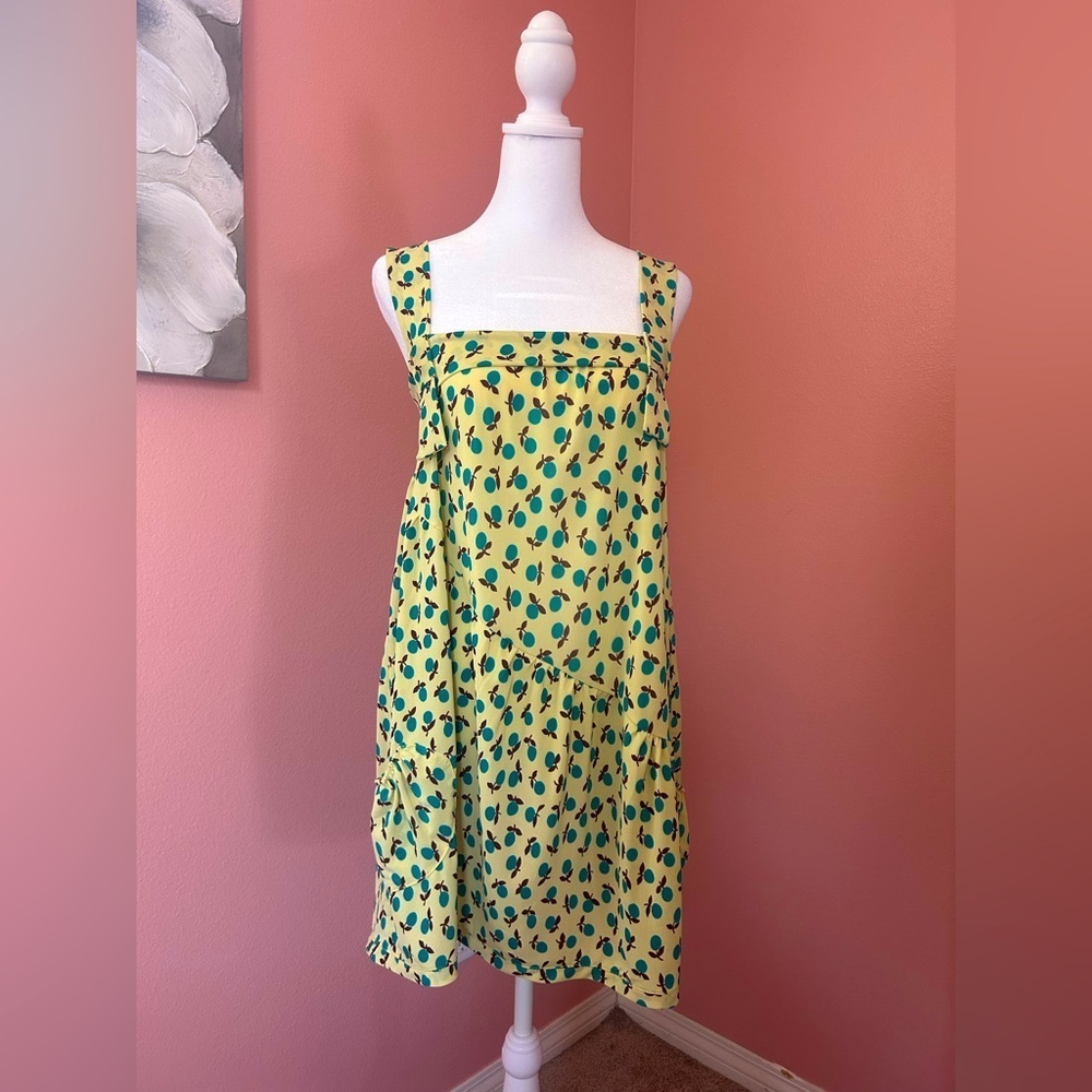 Vintage inspired retro Sleeveless shift dress with fruit patten and pockets SM